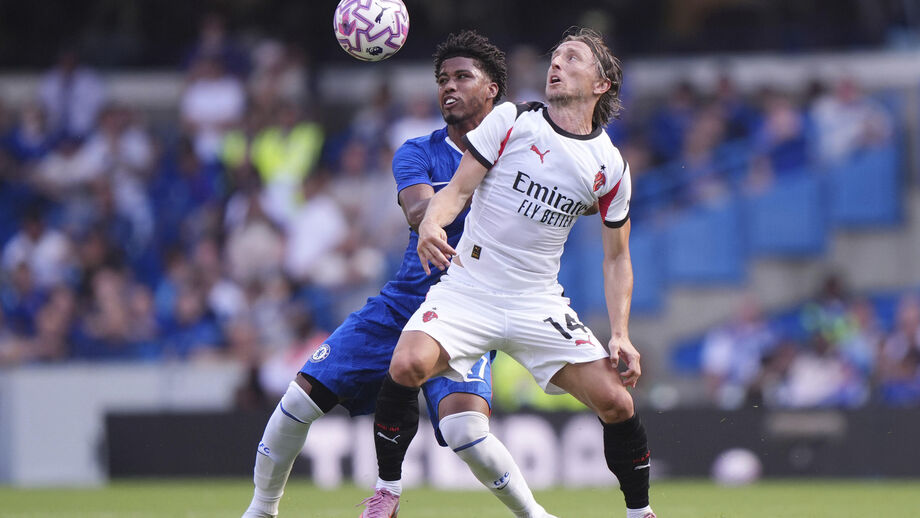 Modric entrou ao intervalo do Chelsea-Milan