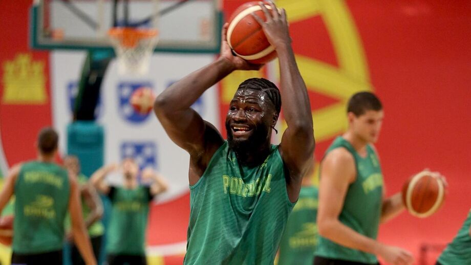 Neemias Queta representa Portugal no Eurobasket 