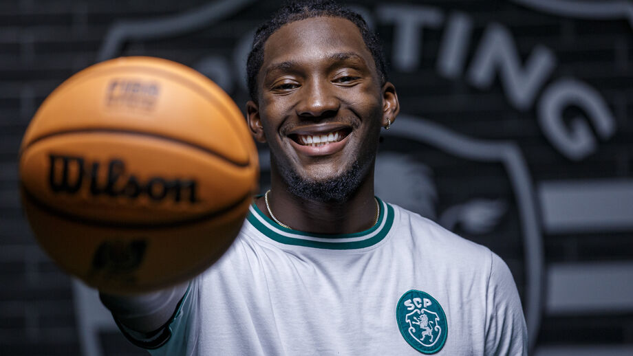 Maleeck Harden-Hayes reforça o Sporting CP, vindo do Galomar