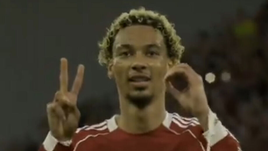 Ekitike homenageia Diogo Jota