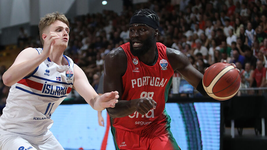Basquetebol: Portugal vence Islândia com destaque para Neemias Queta em Braga