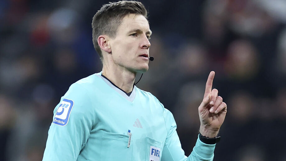 Daniel Siebert  já dirigiu jogo do Benfica em 2023/24