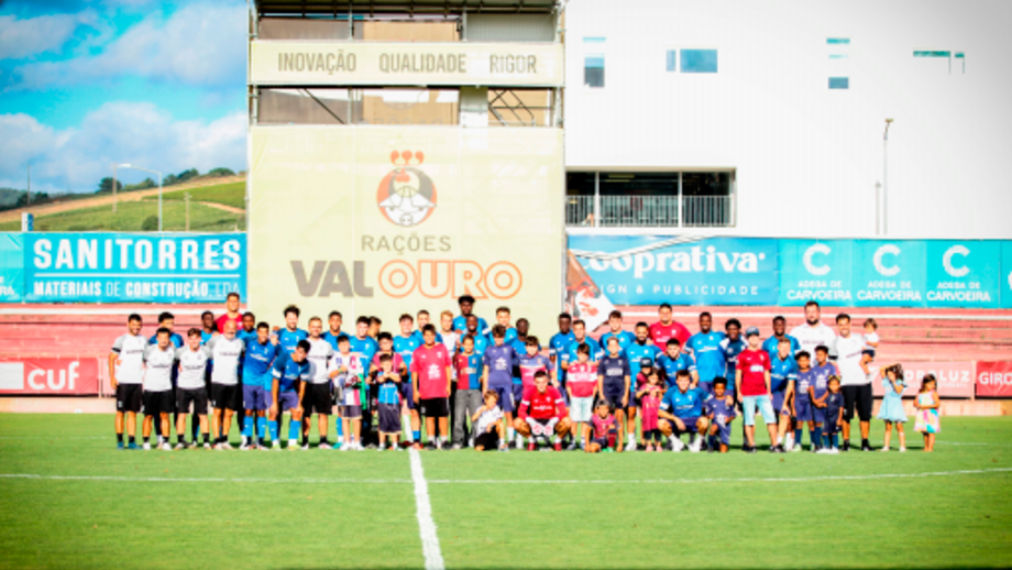 Adeptos confraternizaram com a equipa