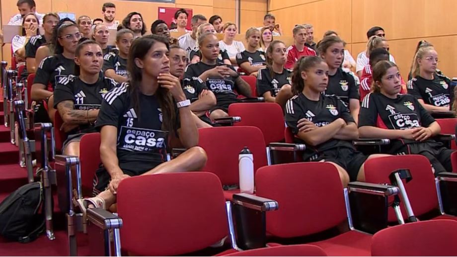 Formação de arbitragem para o plantel feminino do Benfica