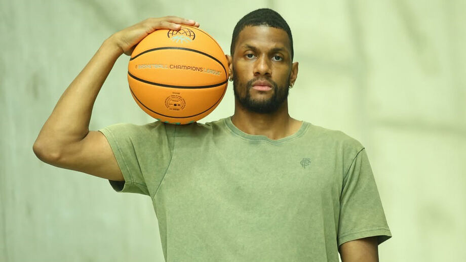 Axel Toupane reforça basquetebol do FC Porto