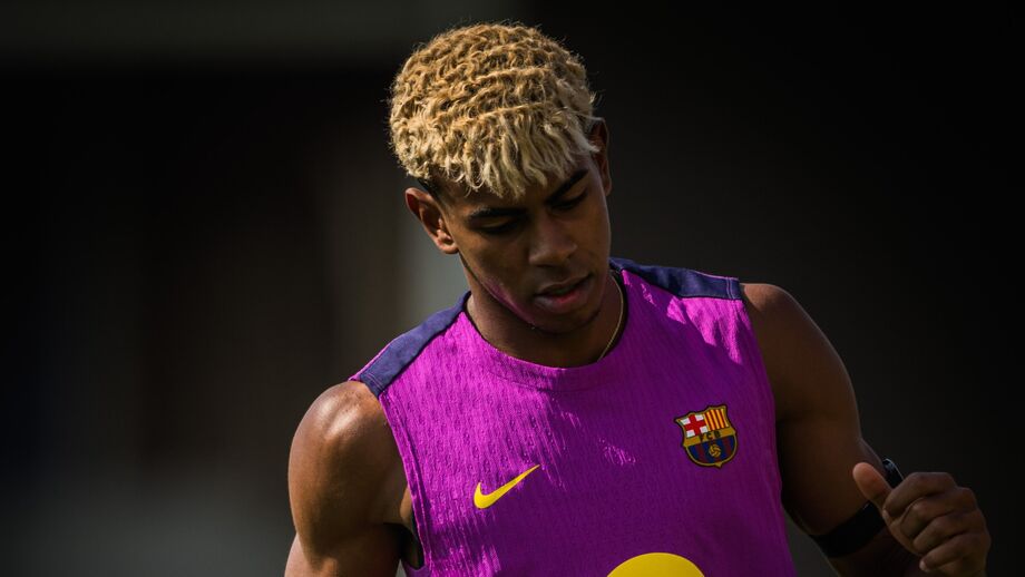 Das férias com Neymar à festa de aniversário: Barcelona receia que Yamal
