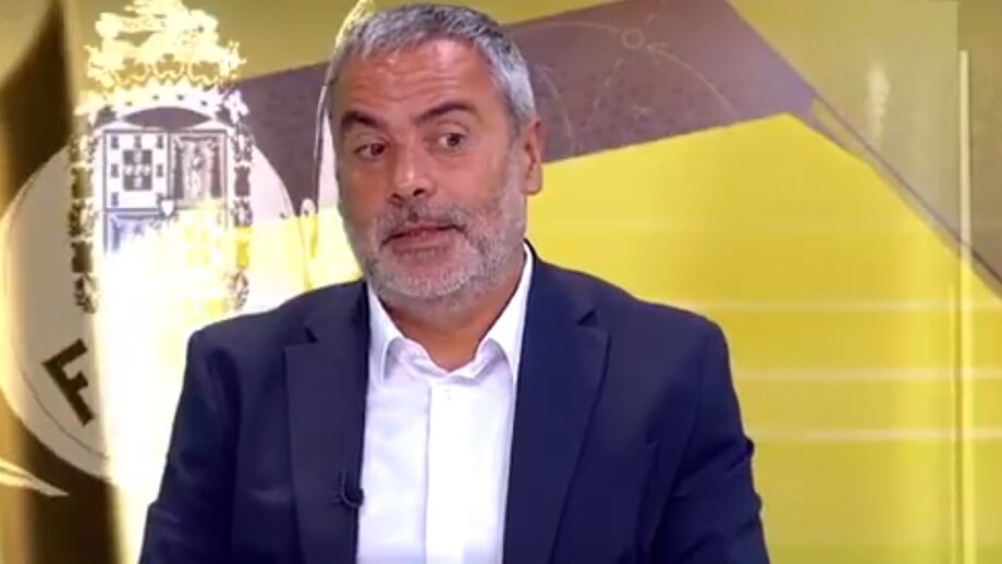 Diretor executivo de Record analisa a conferência do treinador do Fenerbahçe depois do duelo com o Benfica