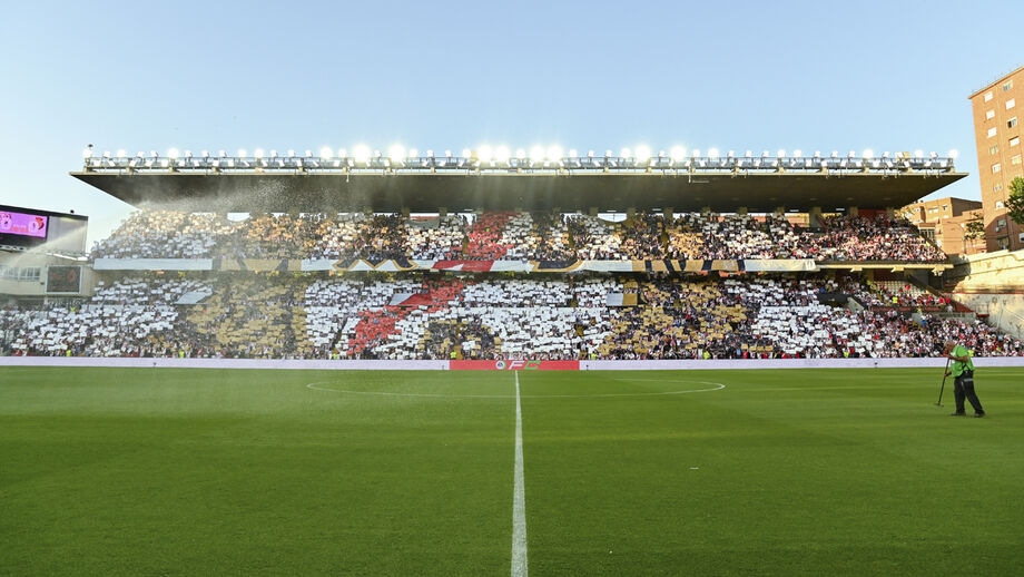 Adepto do Rayo Vallecano foi o único a apoiar a equipa na Hungria e acabou... com a cabeça rachada