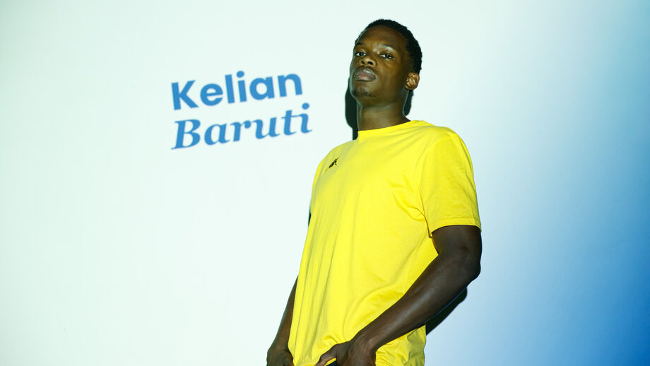 Kelian Baruti assina contrato com o Estoril Praia até 2029
