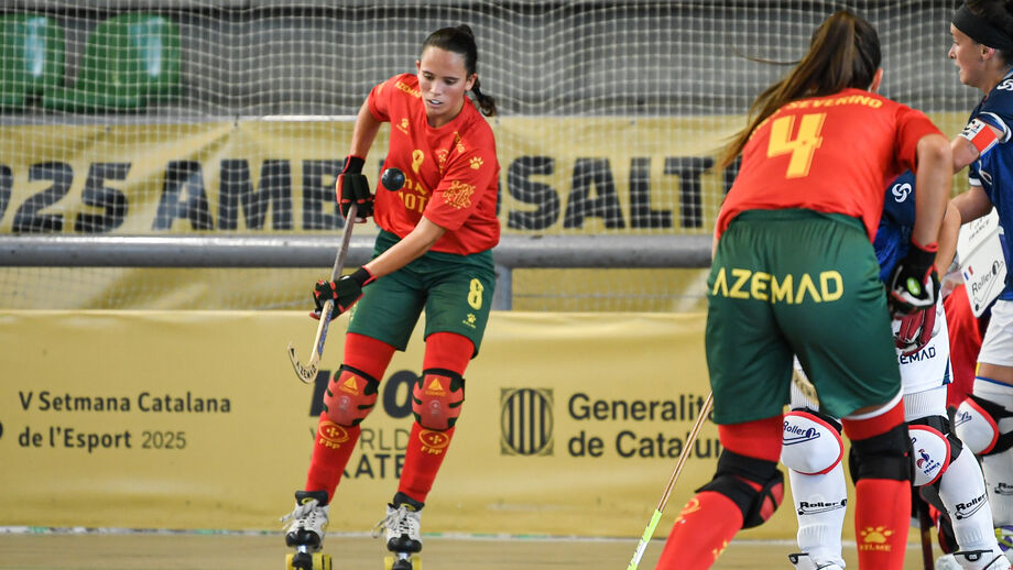 Seleção feminina bate França
