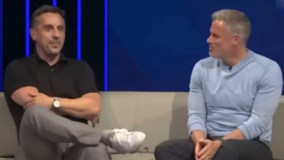 Jamie Carragher aproveita derrota do Man. United e provoca Gary Neville... com lágrimas de crocodilo