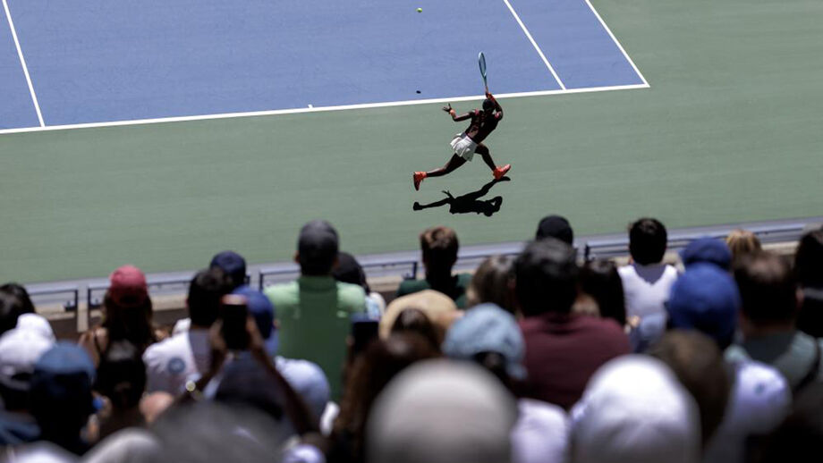 Coco Gauff vence Magdalena Frech e avança para os oitavos de final do US Open, em Nova Iorque