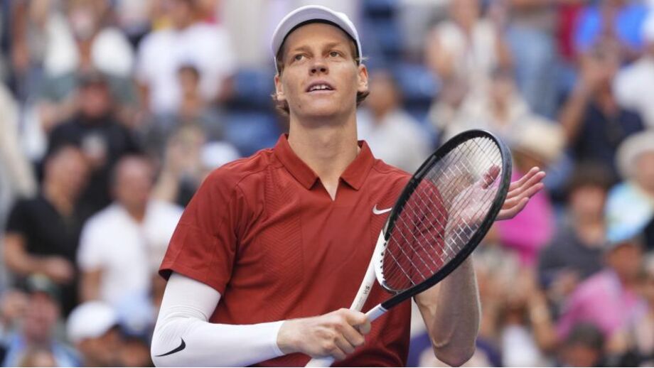 Sinner vence Shapovalov e segue para a 4.ª ronda do US Open