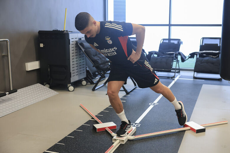 Ivanovic já treina no ginásio do Benfica Campus