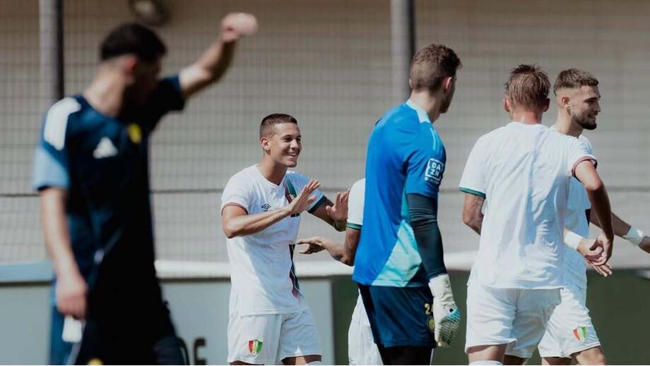 E. Amadora vence Al Nassr em jogo de preparação