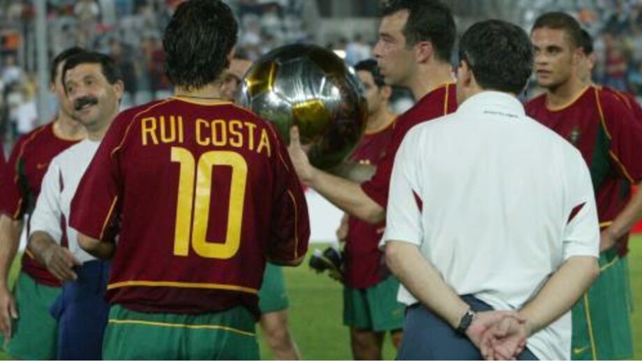 Jorge Costa e Rui Costa num jogo de preparação para o Mundial'2002