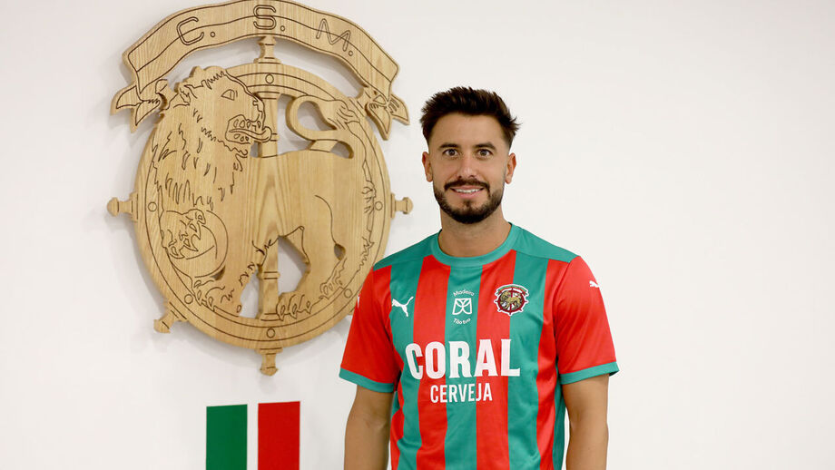 Raphael Guzzo assina pelo Marítimo 
