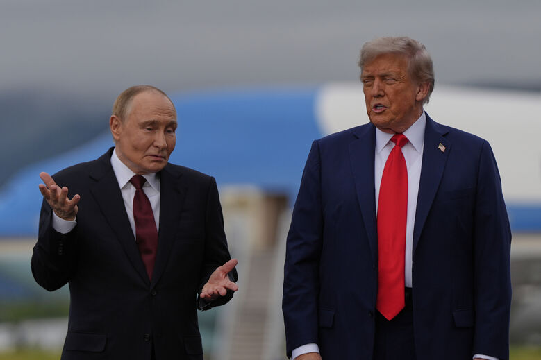 Putin e Trump reuniram-se para discutir relações bilaterais e segurança global