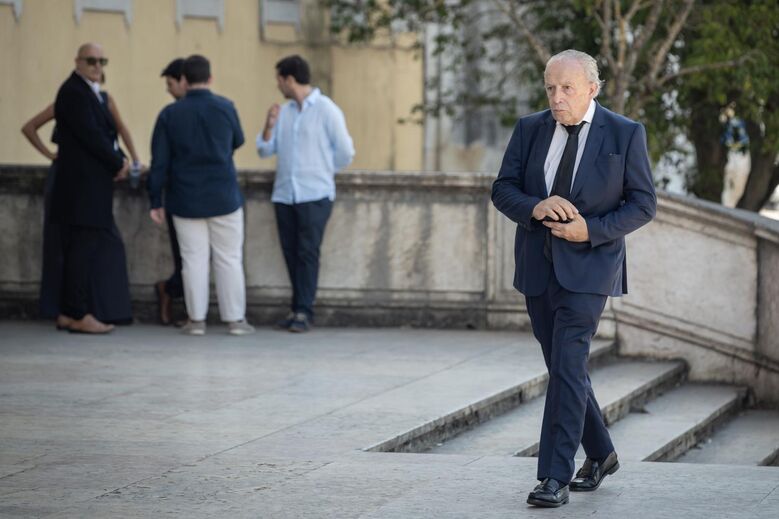 Figuras do futebol português (e não só) reunidas no último adeus a Joaquim Oliveira