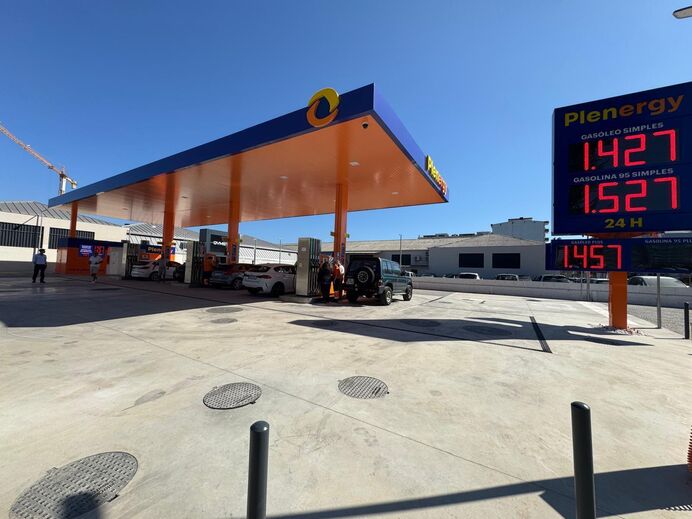 Valores de combustíveis em posto de abastecimento Plenergy