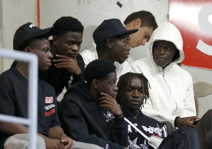 Quenda e João Simões assistem ao dérbi de sub-23 no Seixal