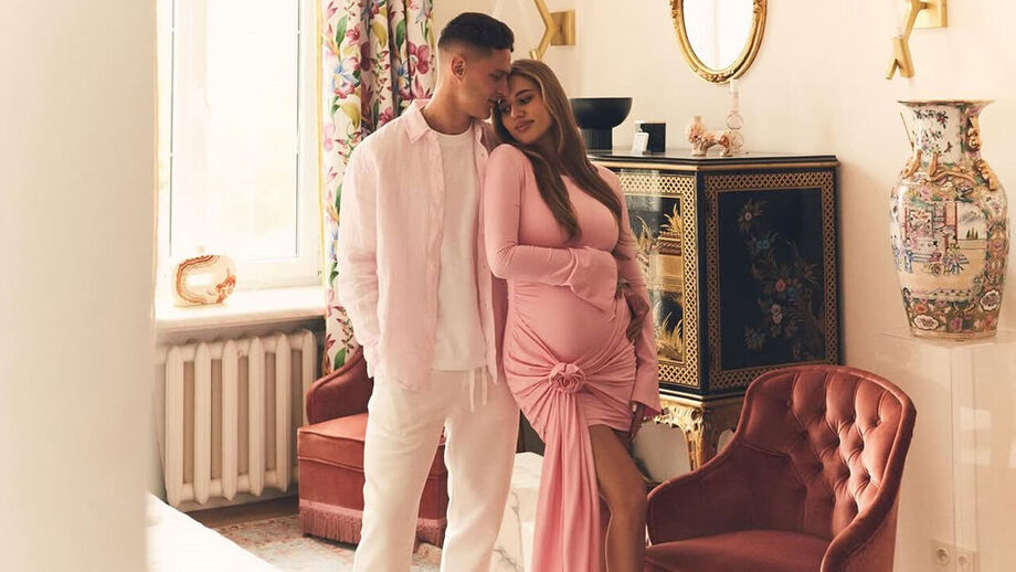 Alvo do Benfica em sessão fotográfica com a mulher: Sudakov e Liza vão voltar a ser pais