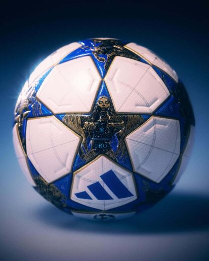 A bola da Champions em tons de azul, para o torneio masculino