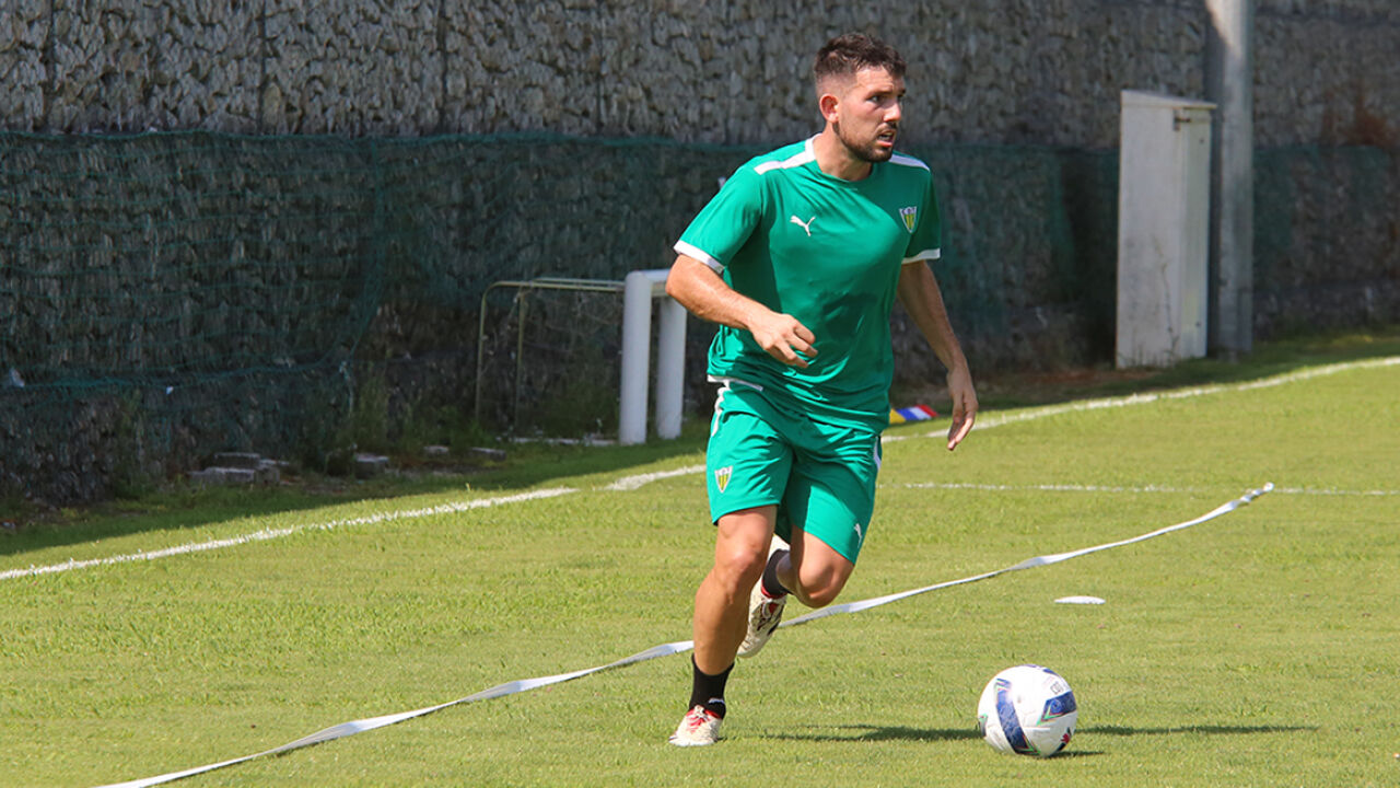 Nuno Cunha acerta rescisão com o Tondela