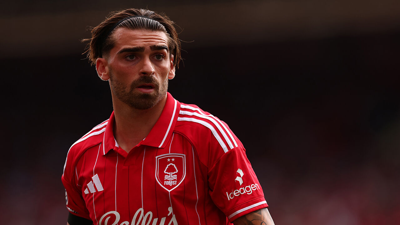 Jota Silva reforça o Sporting por empréstimo do Nottingham Forest