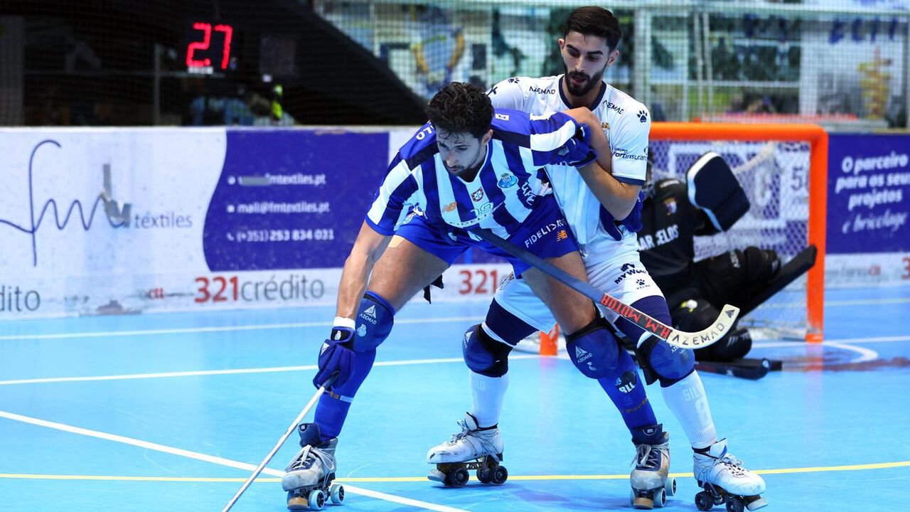 FC Porto e OC Barcelos durante o jogo 4 da final