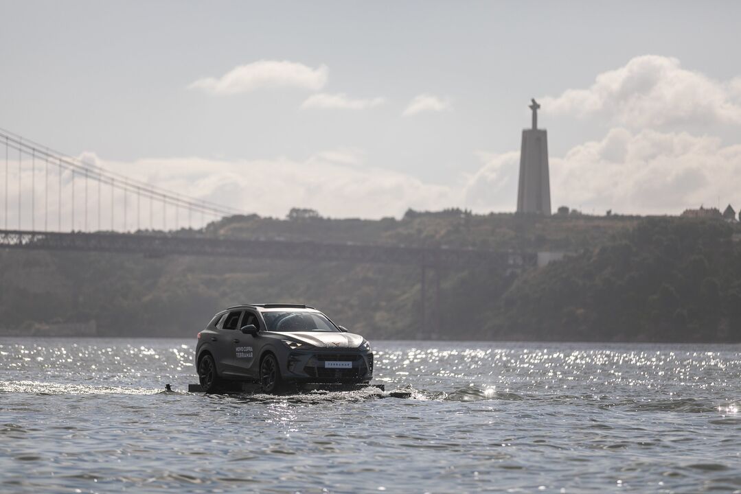 CUPRA Terramar America’s Cup a desafiar os limites até dentro de água