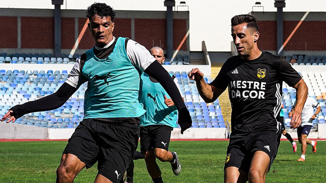 Jogo-treino entre Académica e Lus. Lourosa foi disputado no Estádio Cidade de Coimbra 