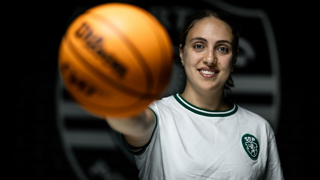 Maria Kostourkova reforça o Sporting no basquetebol feminino