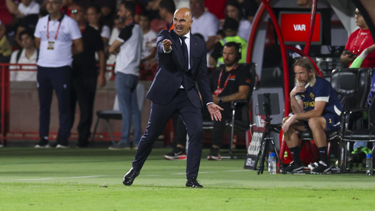 O selecionador satisfeito após a entrada forte da equipa