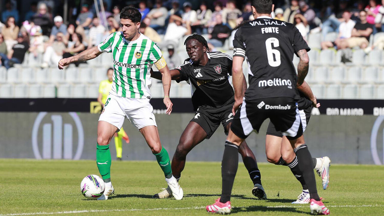 João Novais deixa o Rio Ave e segue para o Al-Jabalain, na Arábia Saudita