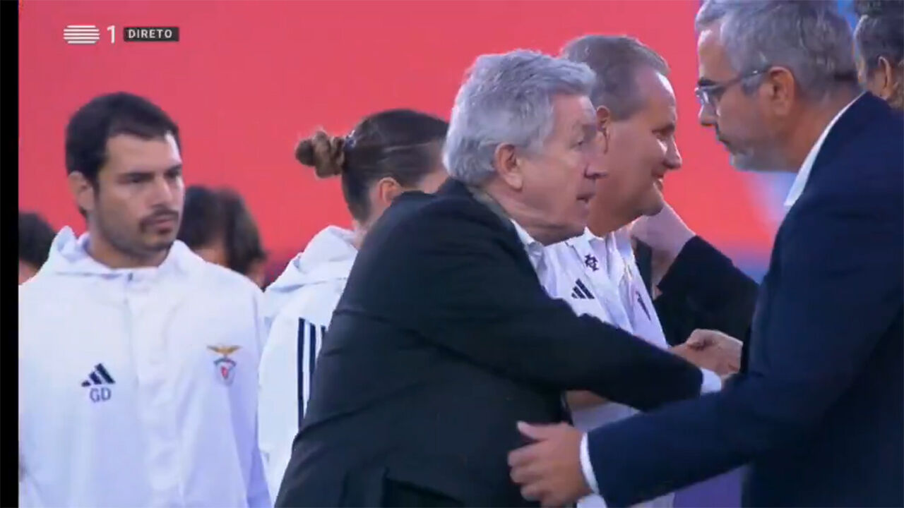 Tensão entre Fernando Tavares e Pereira da Costa na Supertaça feminina