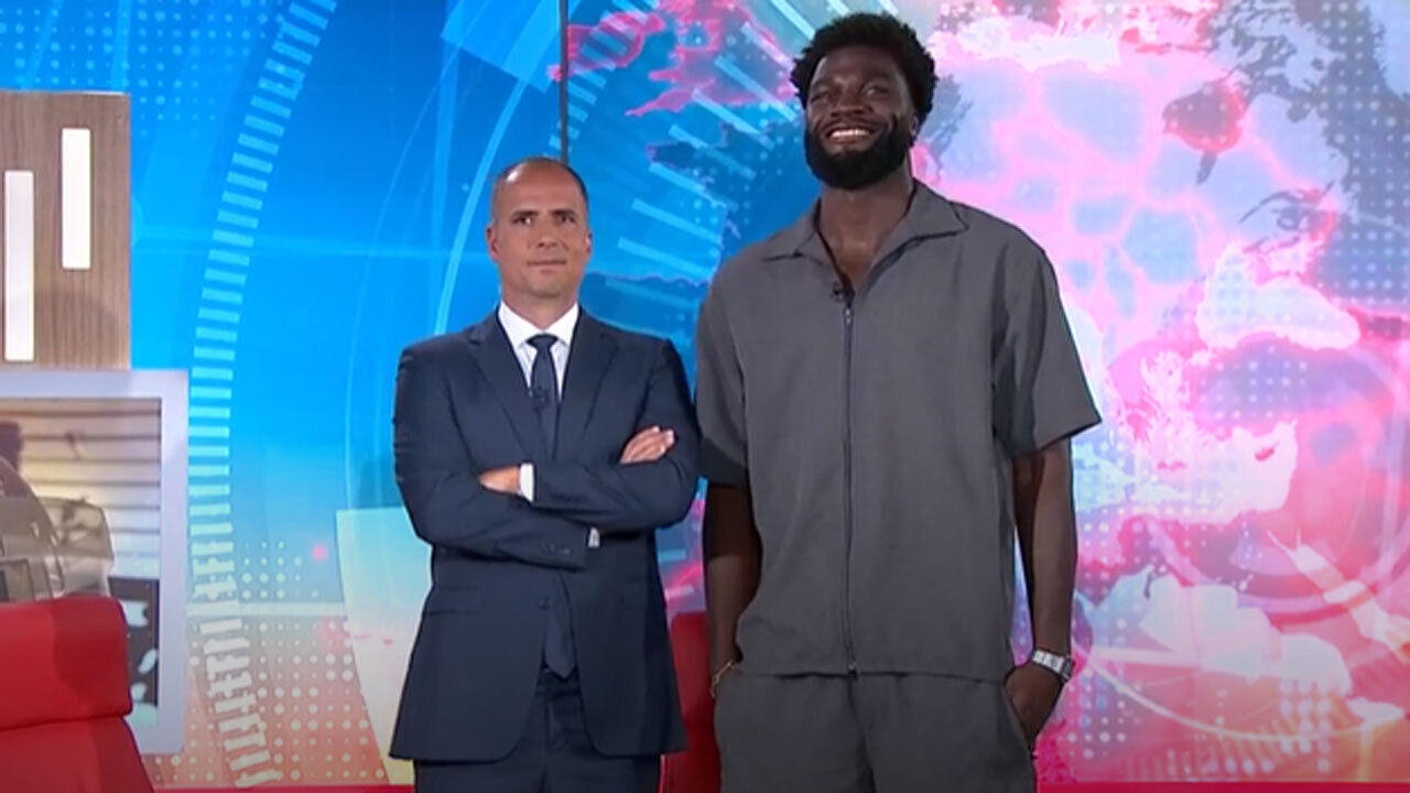 Neemias Queta foi o convidado de Ricardo Araújo Pereira no regresso de 'Isto é Gozar com Quem Trabalha"