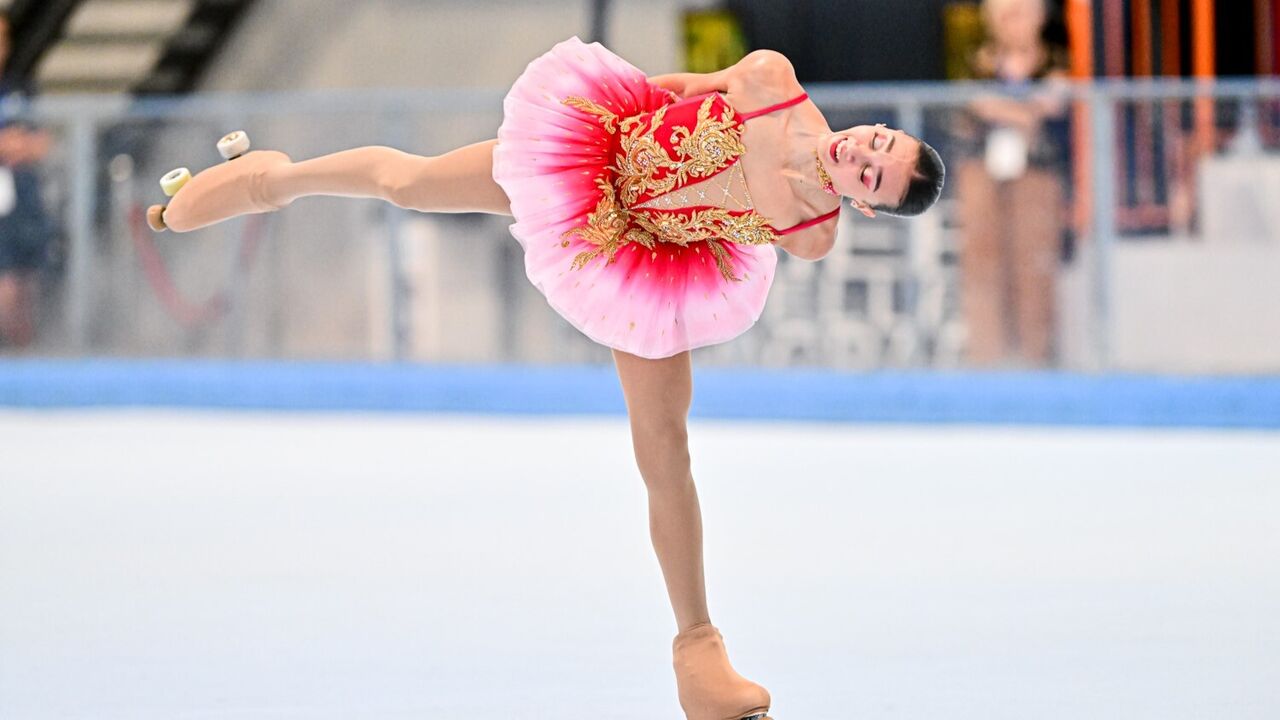 Madalena Costa é campeã da Europa de patinagem livre em Trieste