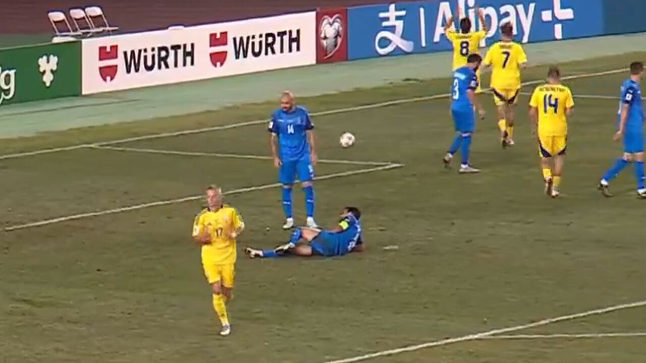 Sudakov marcou no Azerbaijão-Ucrânia e dedicou o golo ao pai