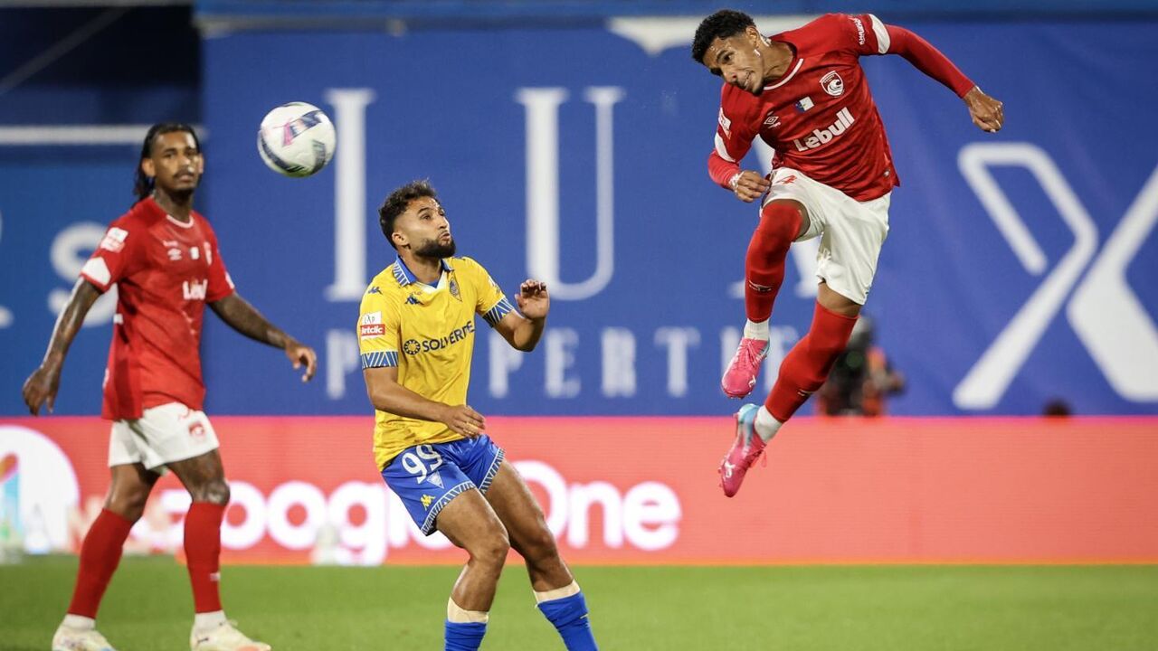 Paulo Victor e Matheus Pereira jogam juntos no Santa Clara contra o Benfica