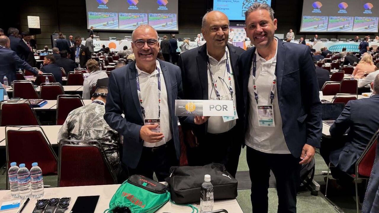 Domingos Castro (na foto, à esquerda), em Tóquio