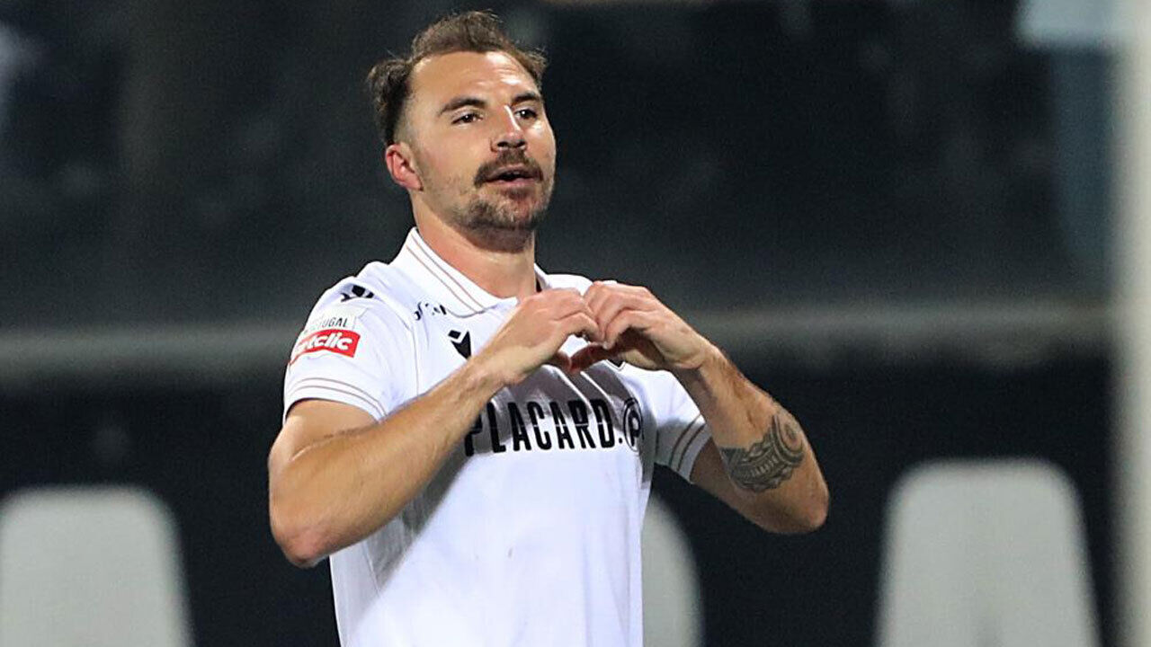 Samu, médio do V. Guimarães