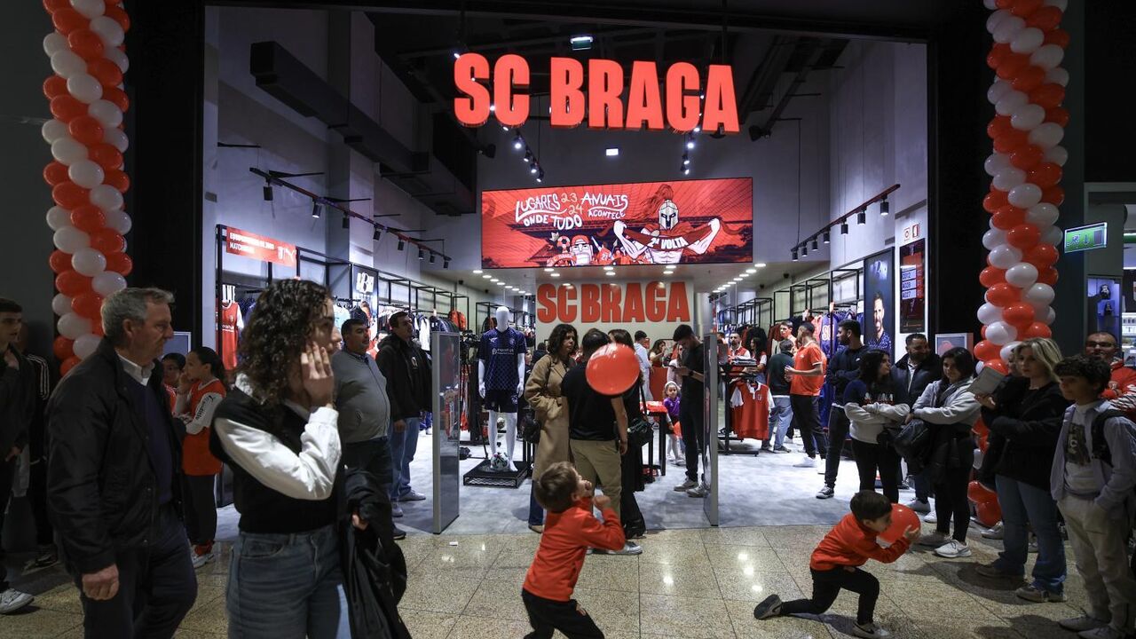 Adeptos e sócios do Sp. Braga, loja do clube