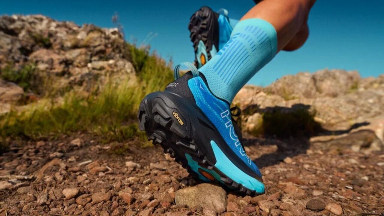 Ténis Hoka Mafate 5: proteção, suporte e amortecimento para devorar quilómetros em terrenos difíceis