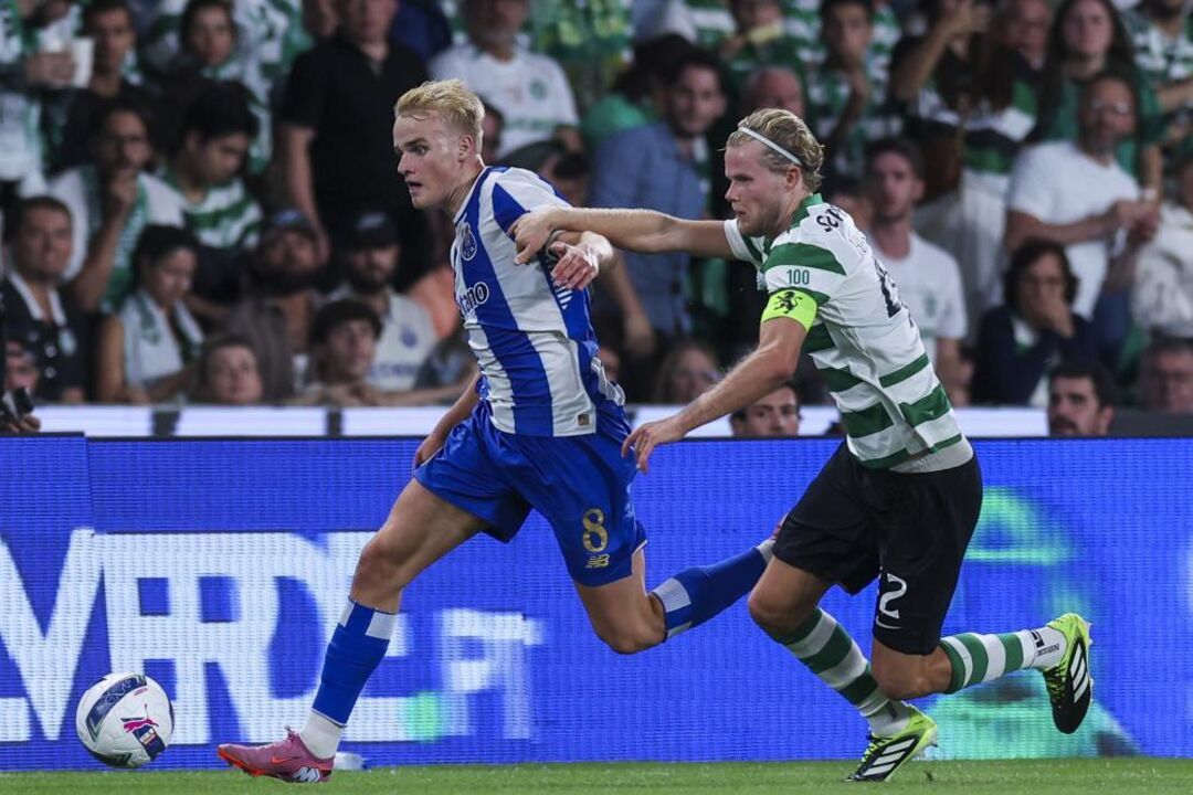 Froholdt destaca no FC Porto: corre muito e com impacto no ataque