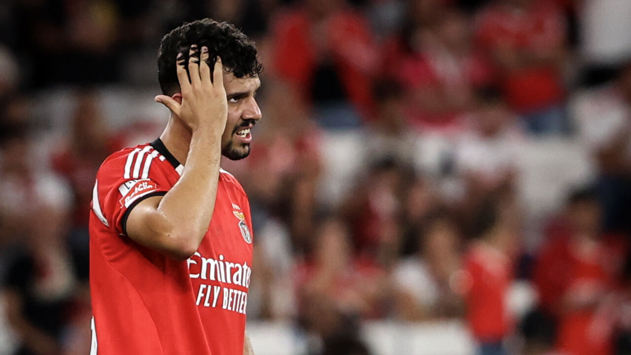 Tomás Araújo recupera após lance com Paulo Victor e está apto para o jogo com o Qarabag