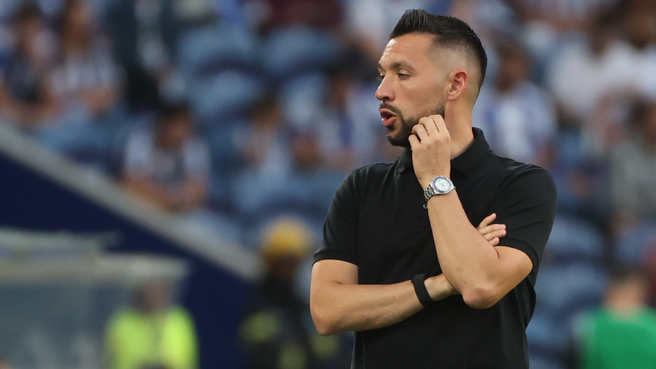 Francesco Farioli, treinador do FC Porto, durante o jogo com o Nacional