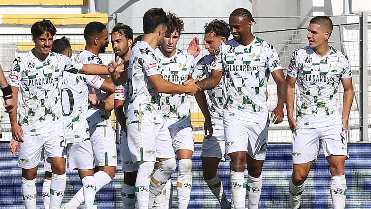 Jogadores do Moreirense festejam golo ao Rio Ave