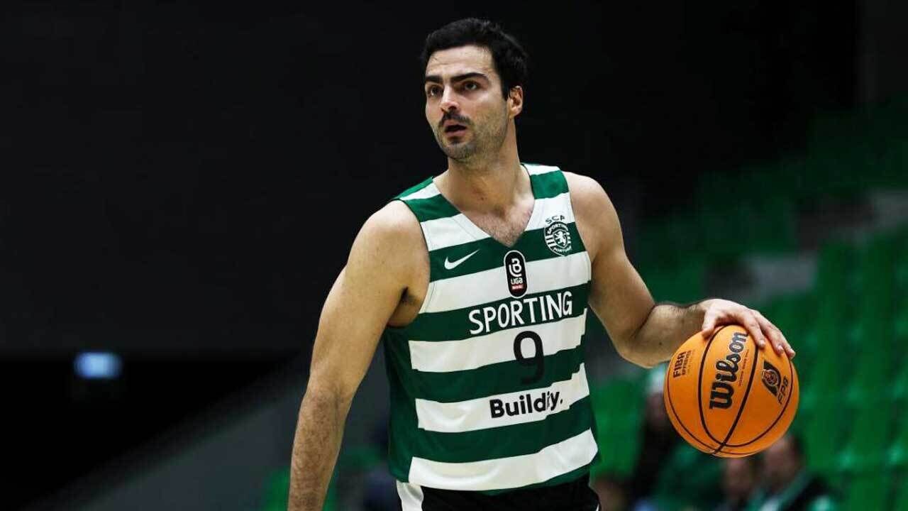 Diogo Ventura, base do Sporting, prevê melhorias para a equipa na Liga Betclic