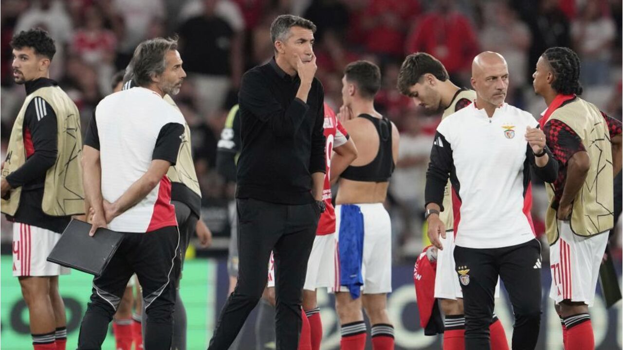 Bruno Lage após a derrota frente ao Qarabag, na Luz
